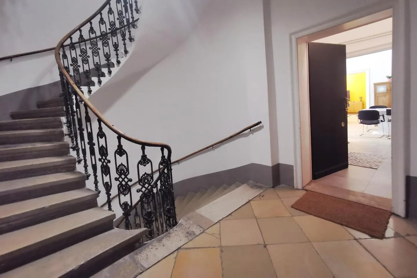 Vienna Palm Apartment