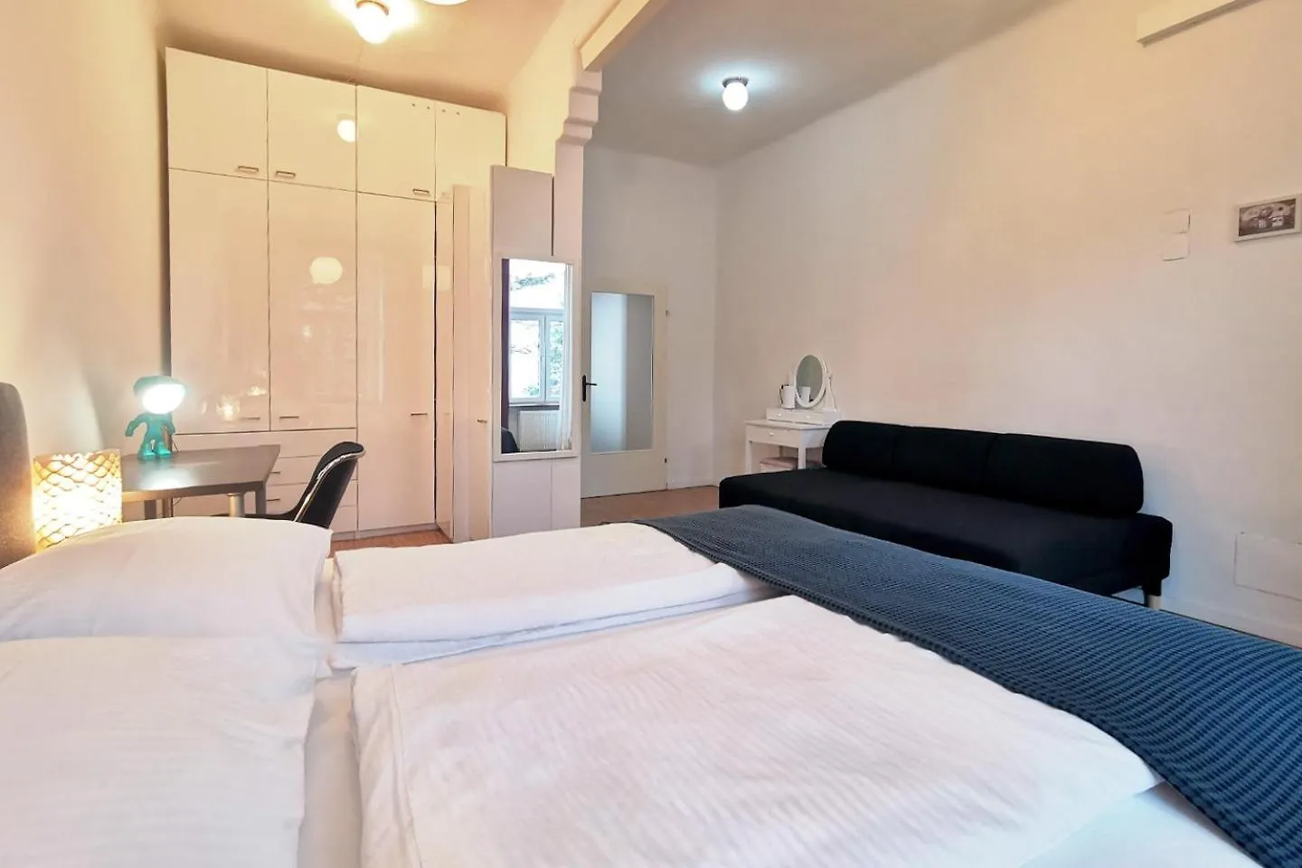 Vienna Palm Apartment