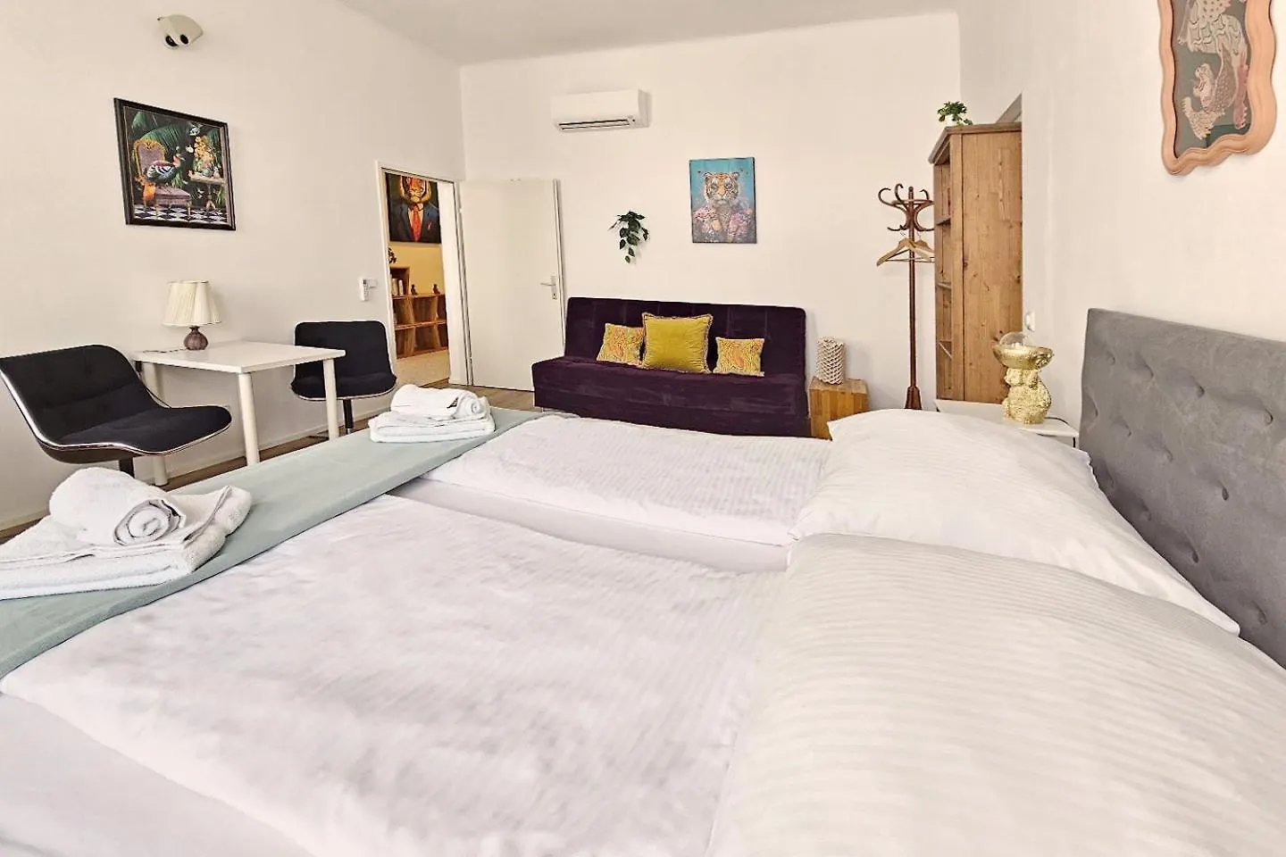 Vienna Palm Apartment